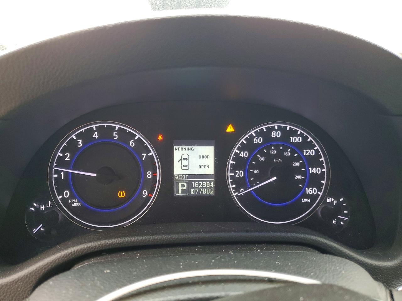 2012 INFINITI G37 BASE photo 9