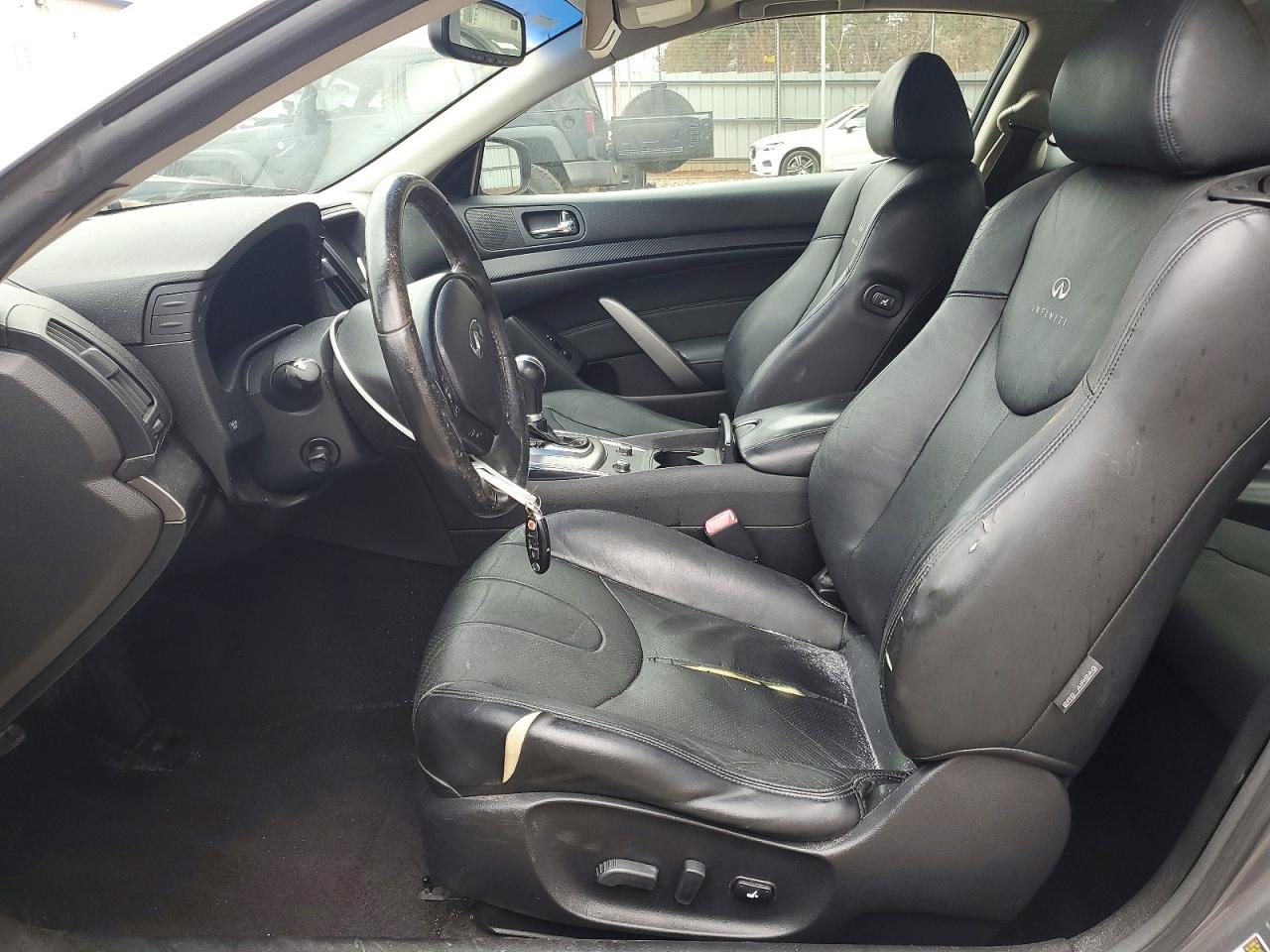 2012 INFINITI G37 BASE photo 7