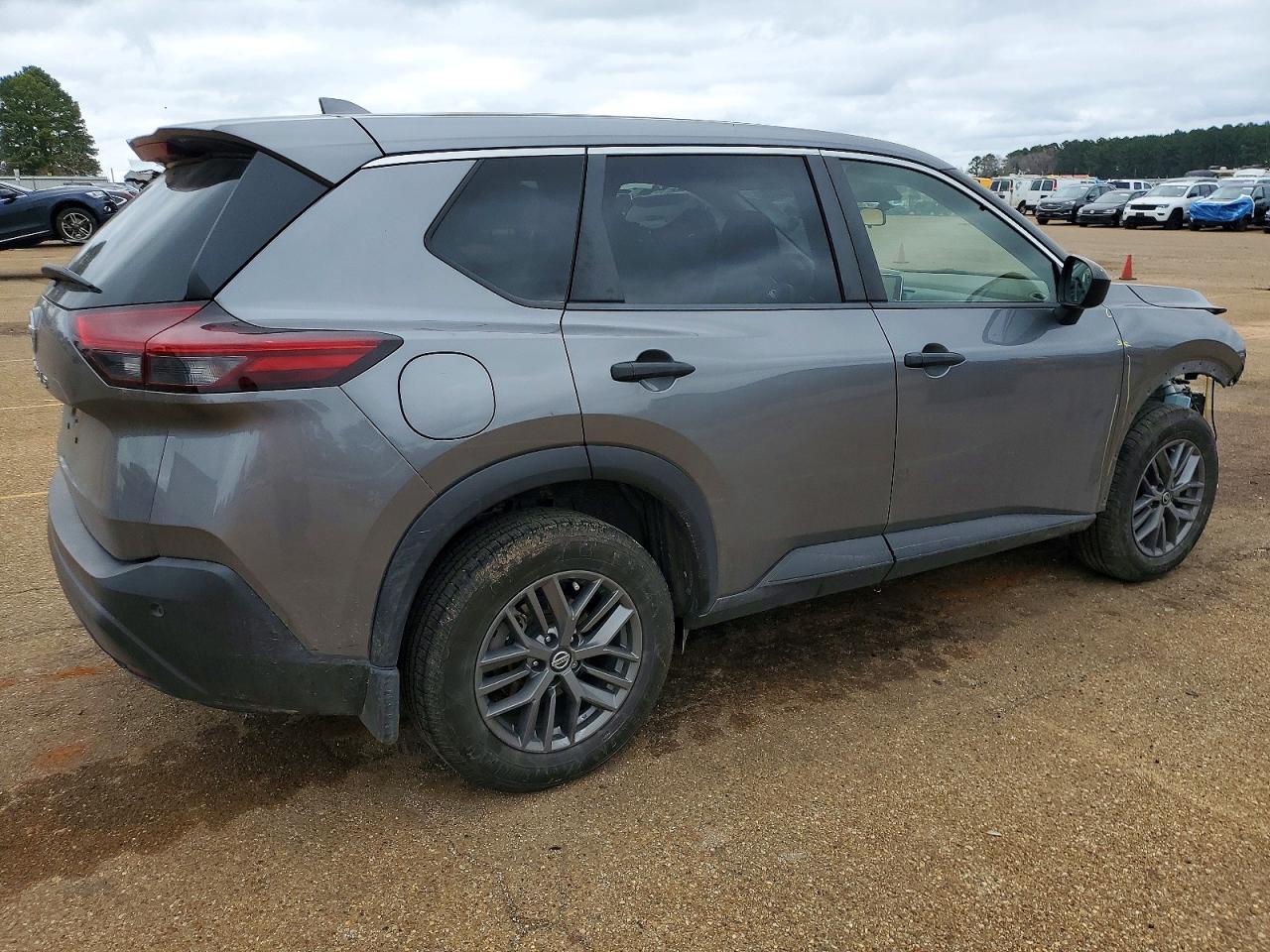 2021 NISSAN ROGUE S photo 5