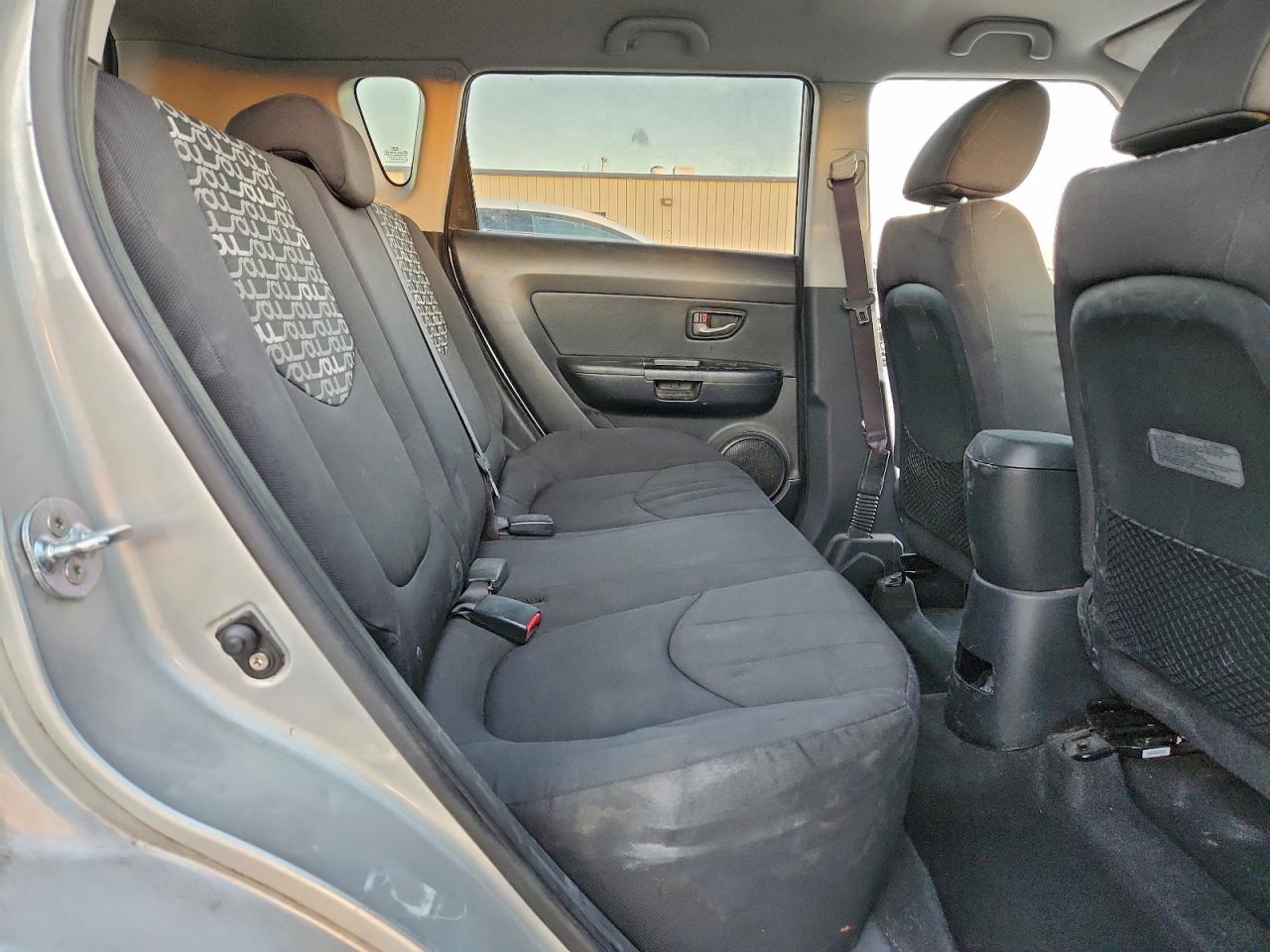 2011 KIA SOUL + photo 19
