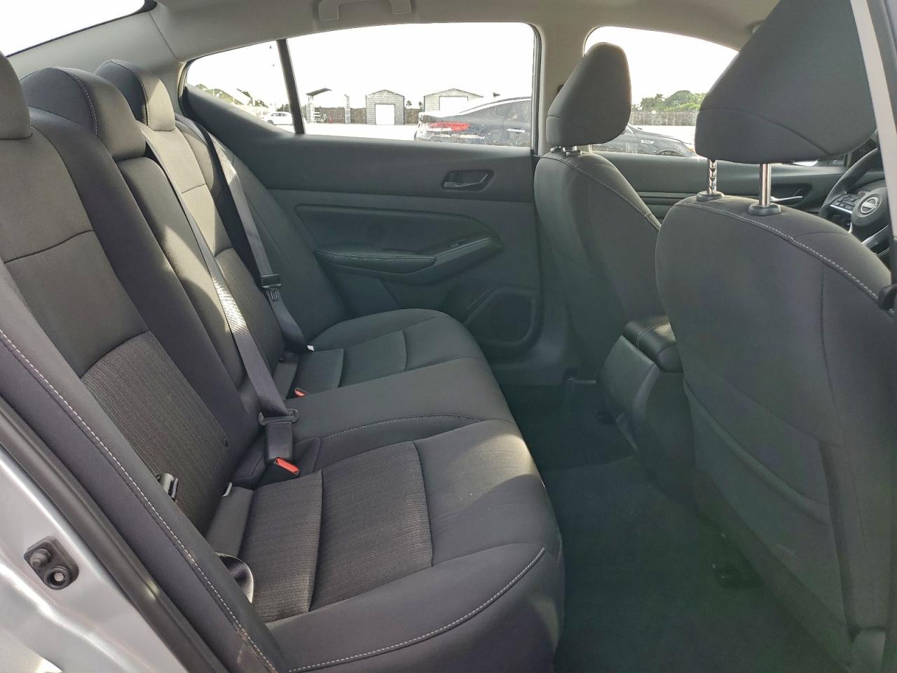 2025 NISSAN ALTIMA SV photo 10