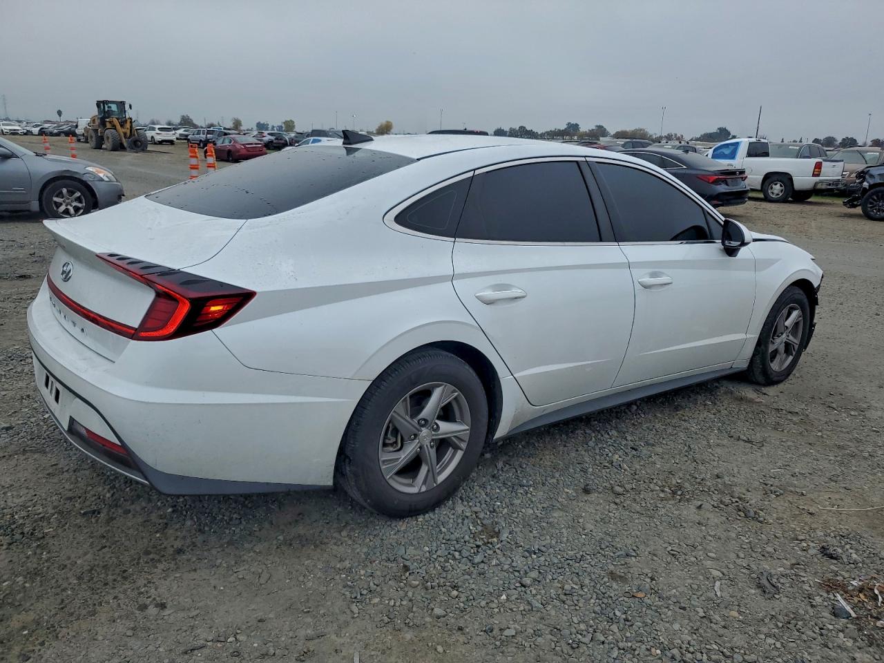 2020 HYUNDAI SONATA SE photo 3