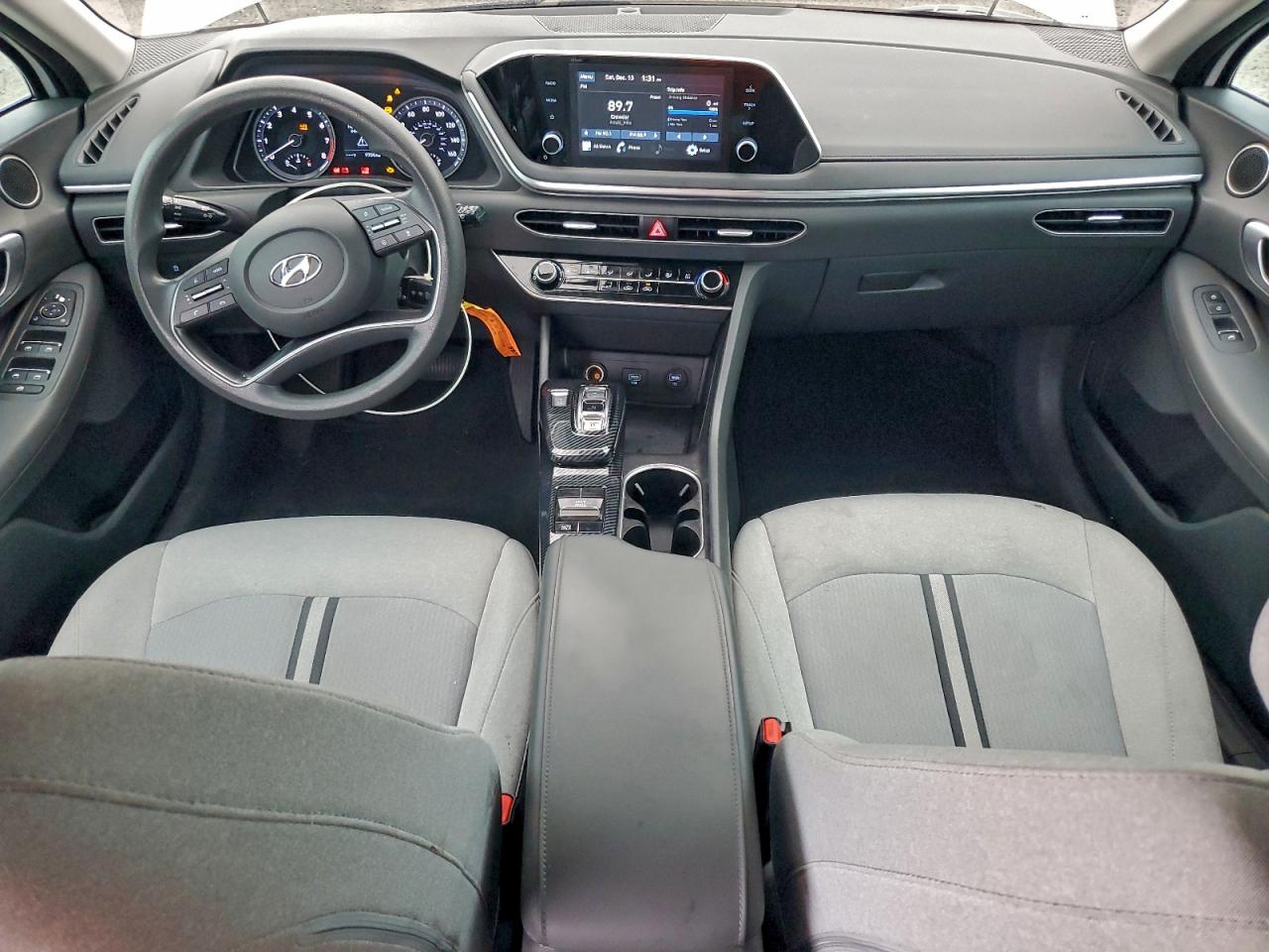 2020 HYUNDAI SONATA SE photo 8