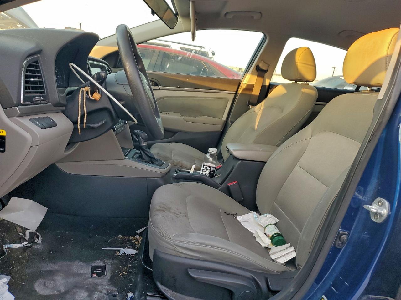 2017 HYUNDAI ELANTRA SE photo 7