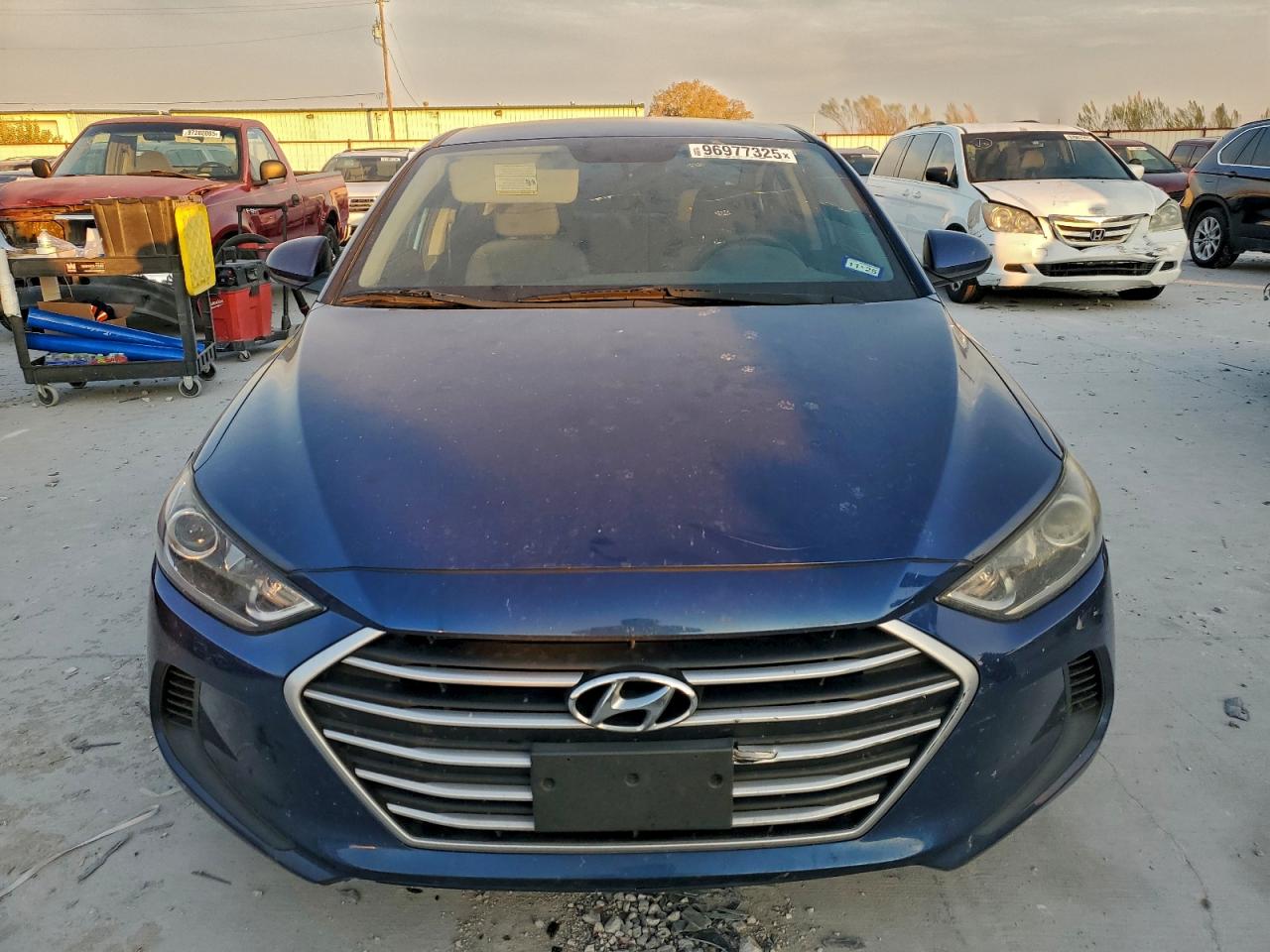 2017 HYUNDAI ELANTRA SE photo 5
