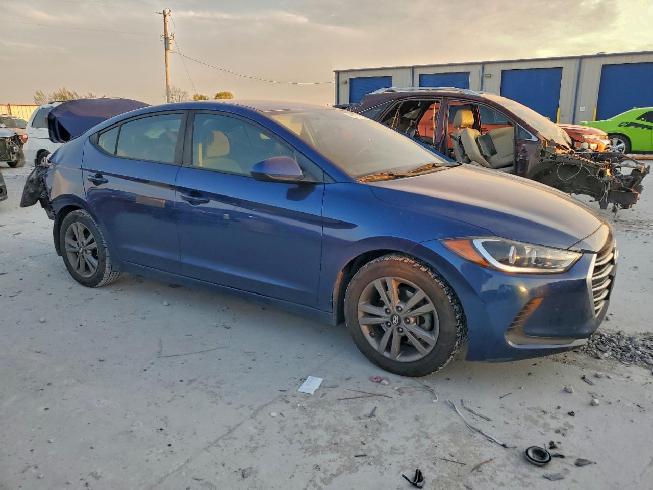 2017 HYUNDAI ELANTRA SE photo 4