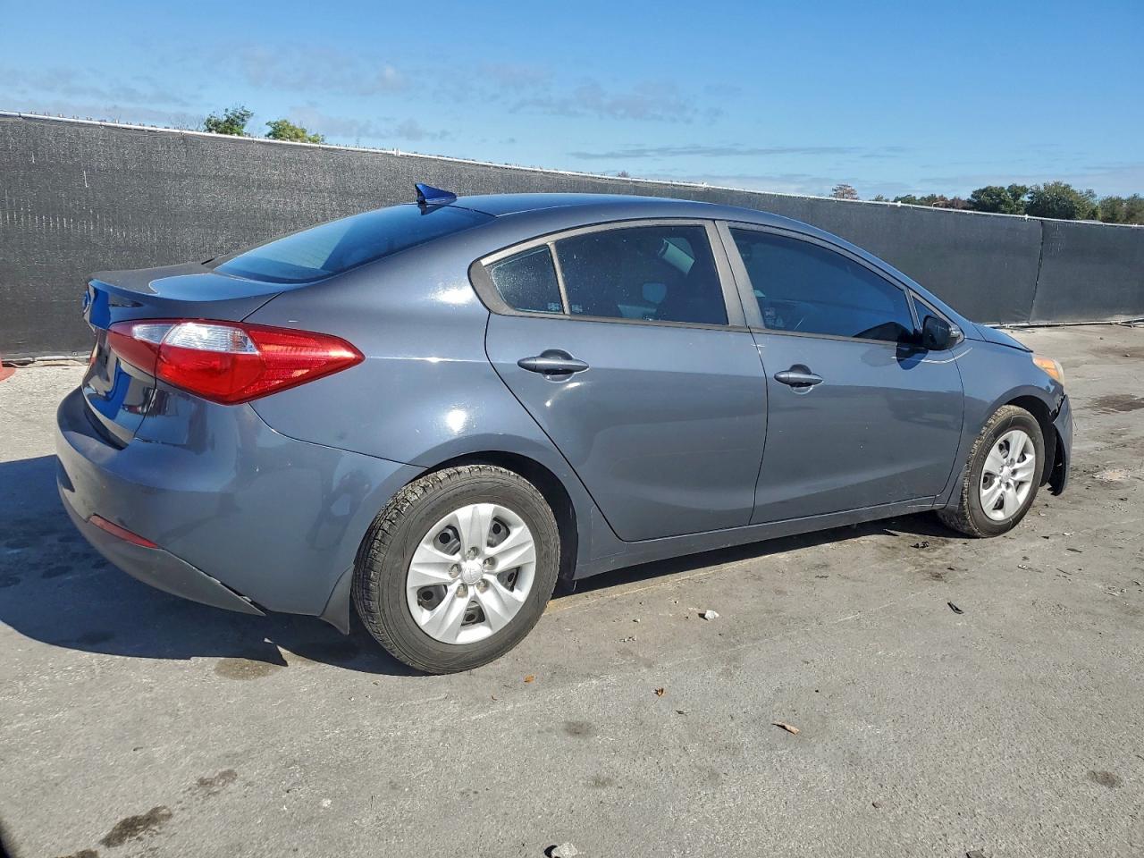 2015 KIA FORTE LX photo 5