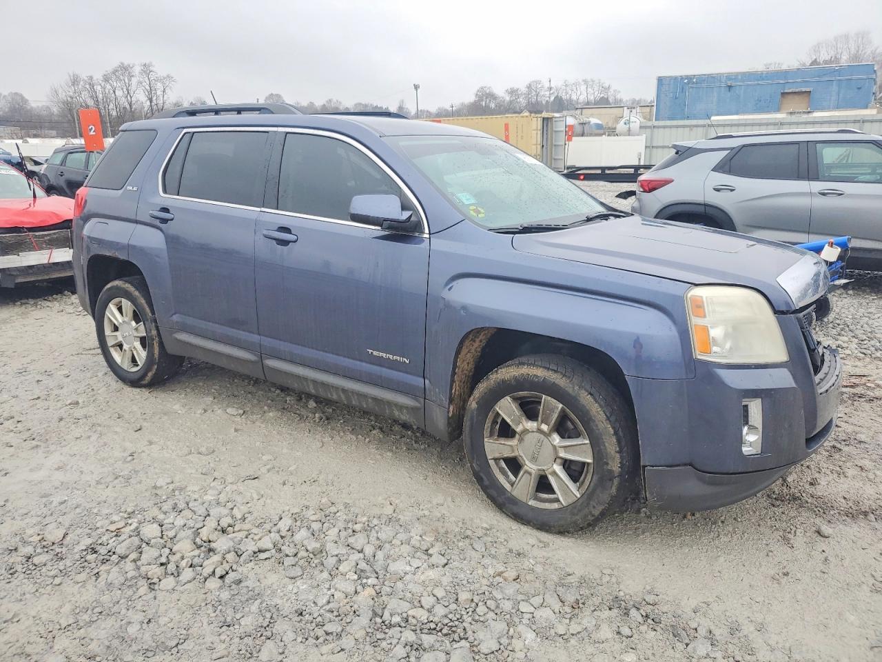 2013 GMC TERRAIN SLE photo 4