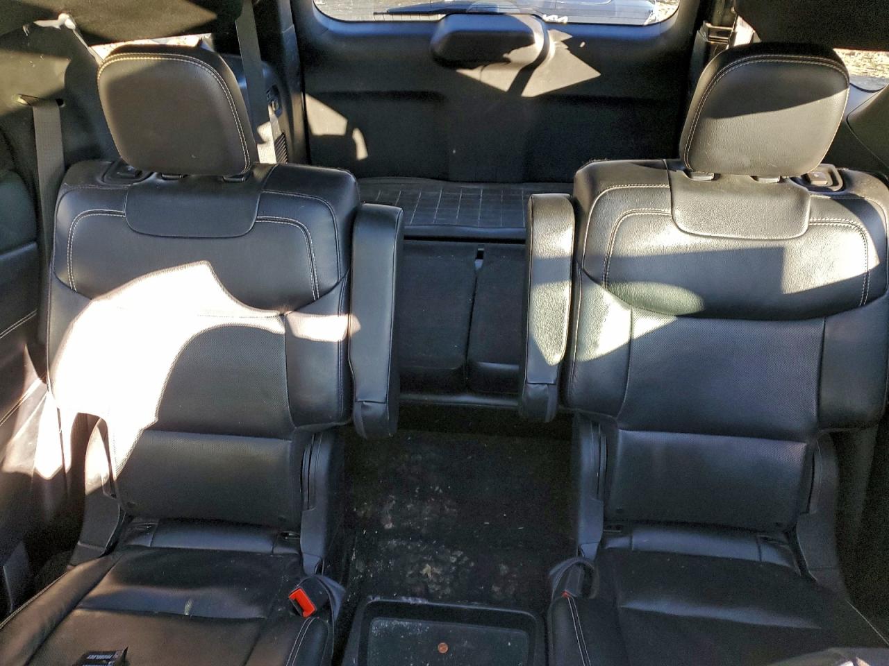 2020 FORD EXPLORER ST photo 28