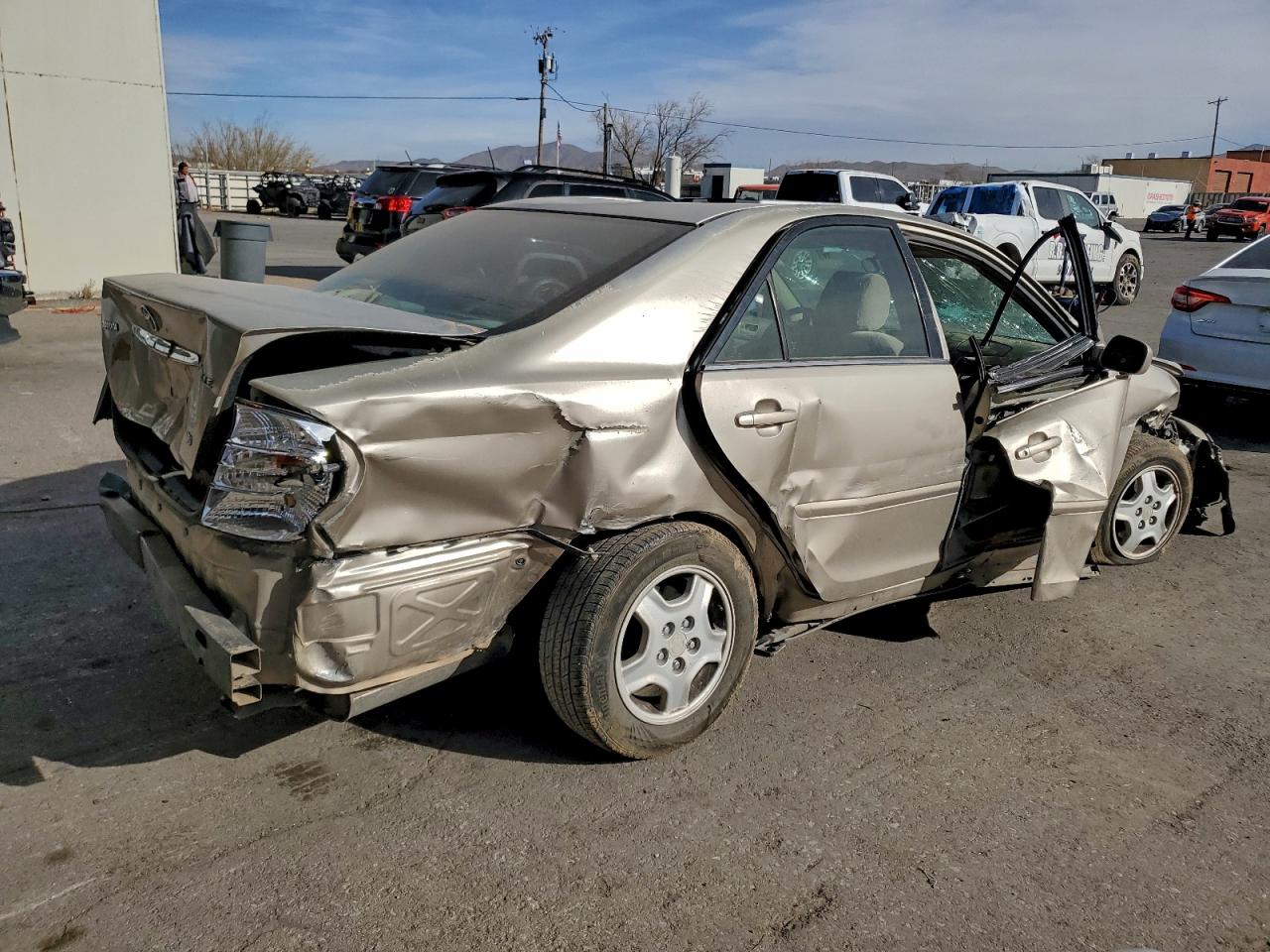 2002 TOYOTA CAMRY LE photo 7