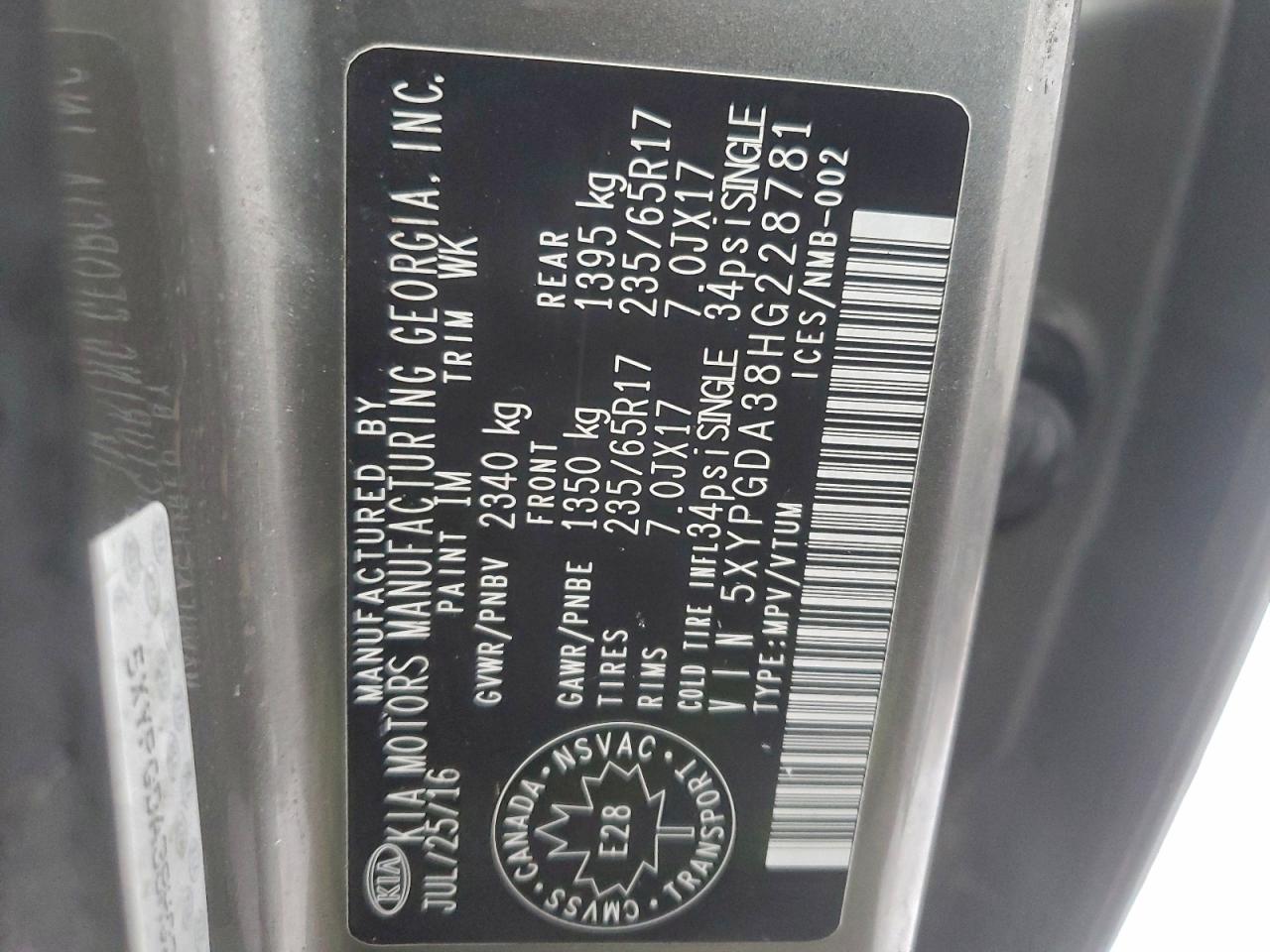 2017 KIA SORENTO LX photo 40