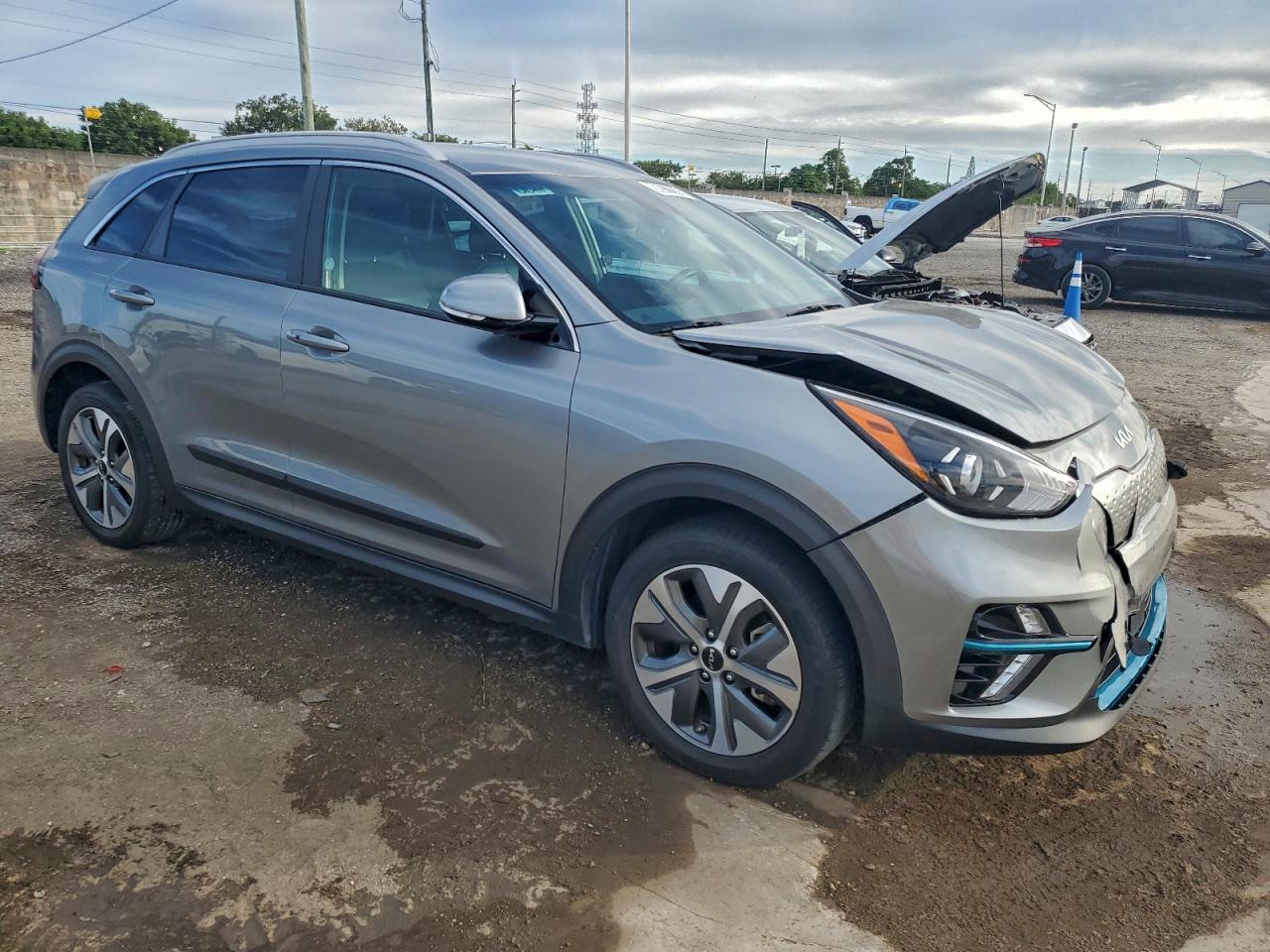 2022 KIA NIRO S photo 13