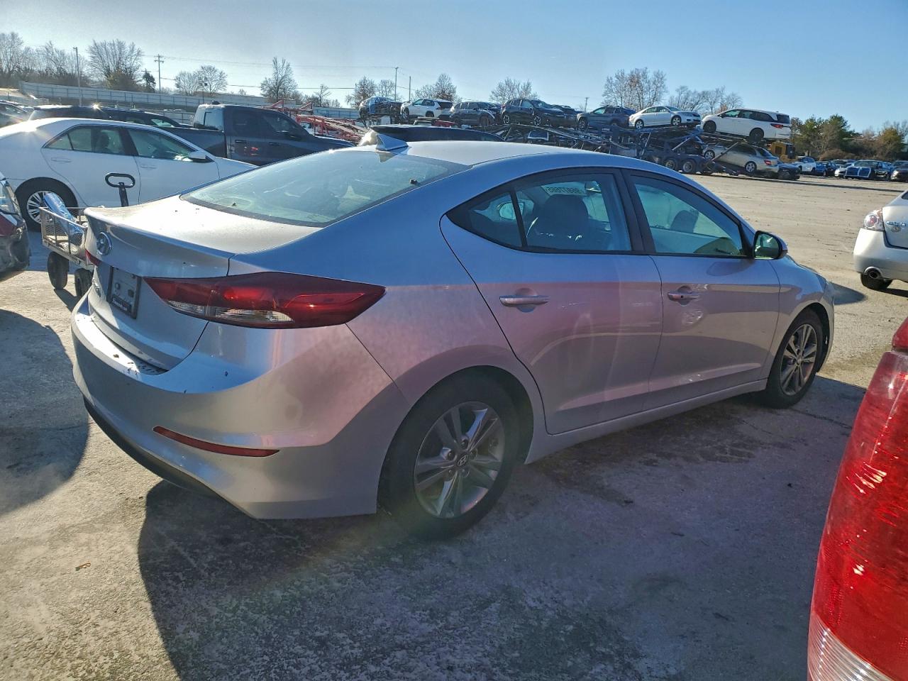 2017 HYUNDAI ELANTRA SE photo 5