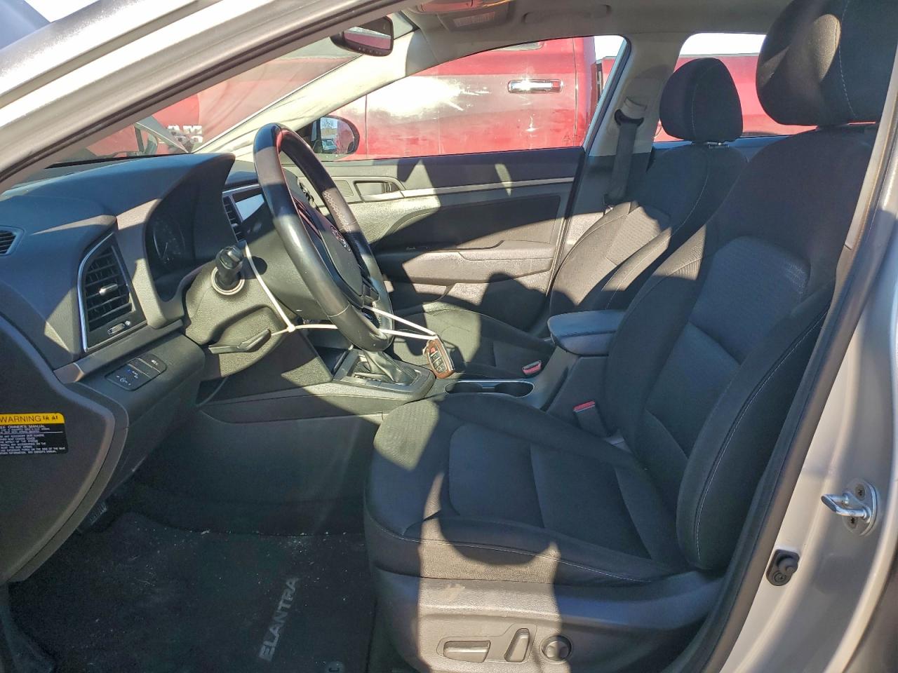 2017 HYUNDAI ELANTRA SE photo 13