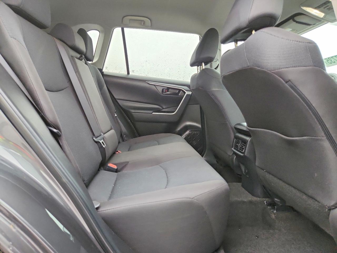 2024 TOYOTA RAV4 LE photo 21