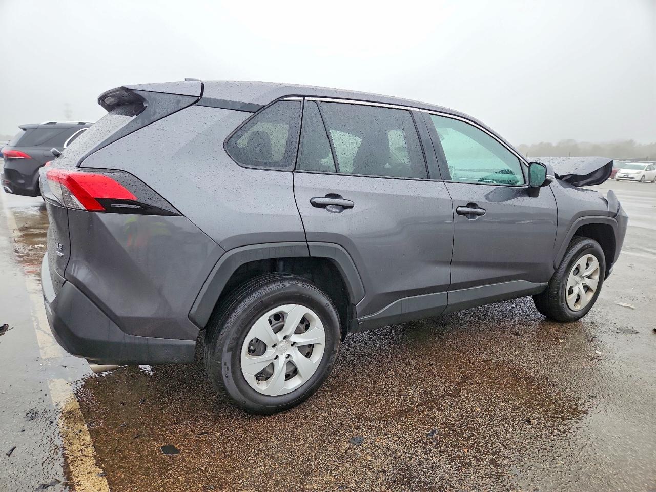 2024 TOYOTA RAV4 LE photo 5
