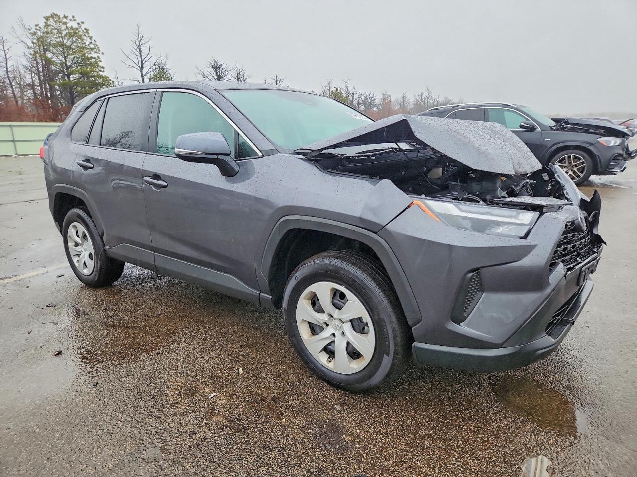 2024 TOYOTA RAV4 LE photo 7