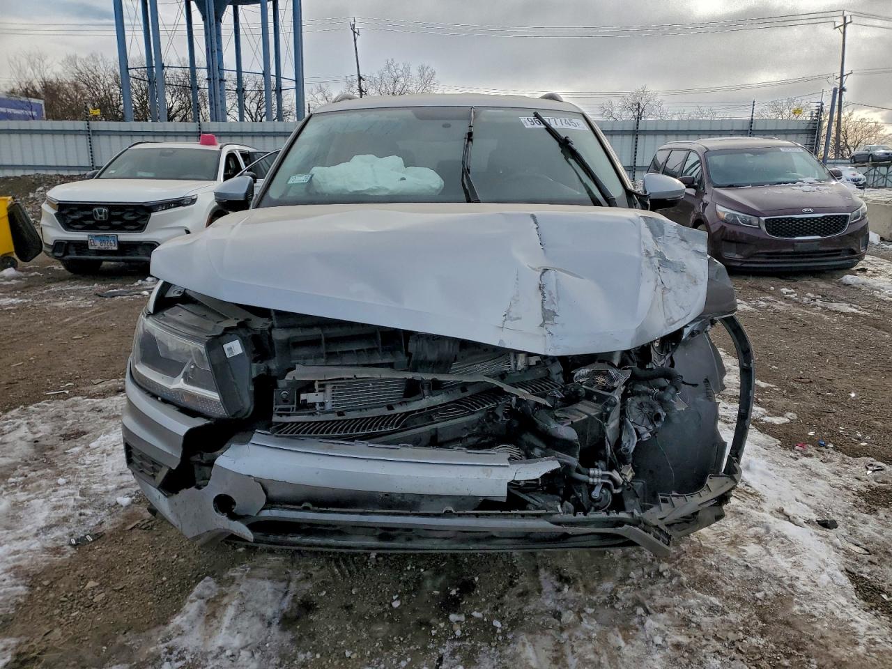 2021 VOLKSWAGEN TIGUAN S photo 9