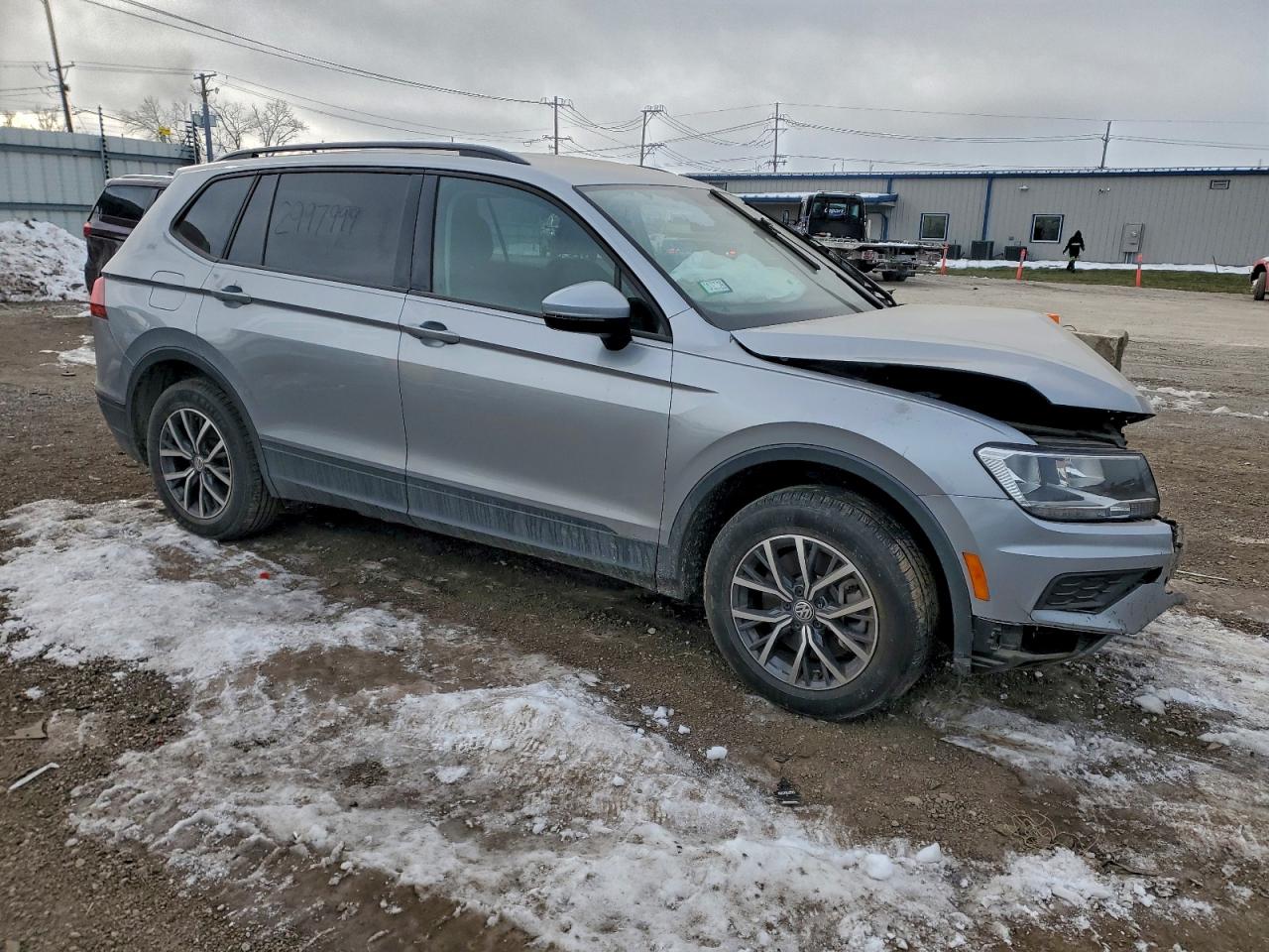 2021 VOLKSWAGEN TIGUAN S photo 7