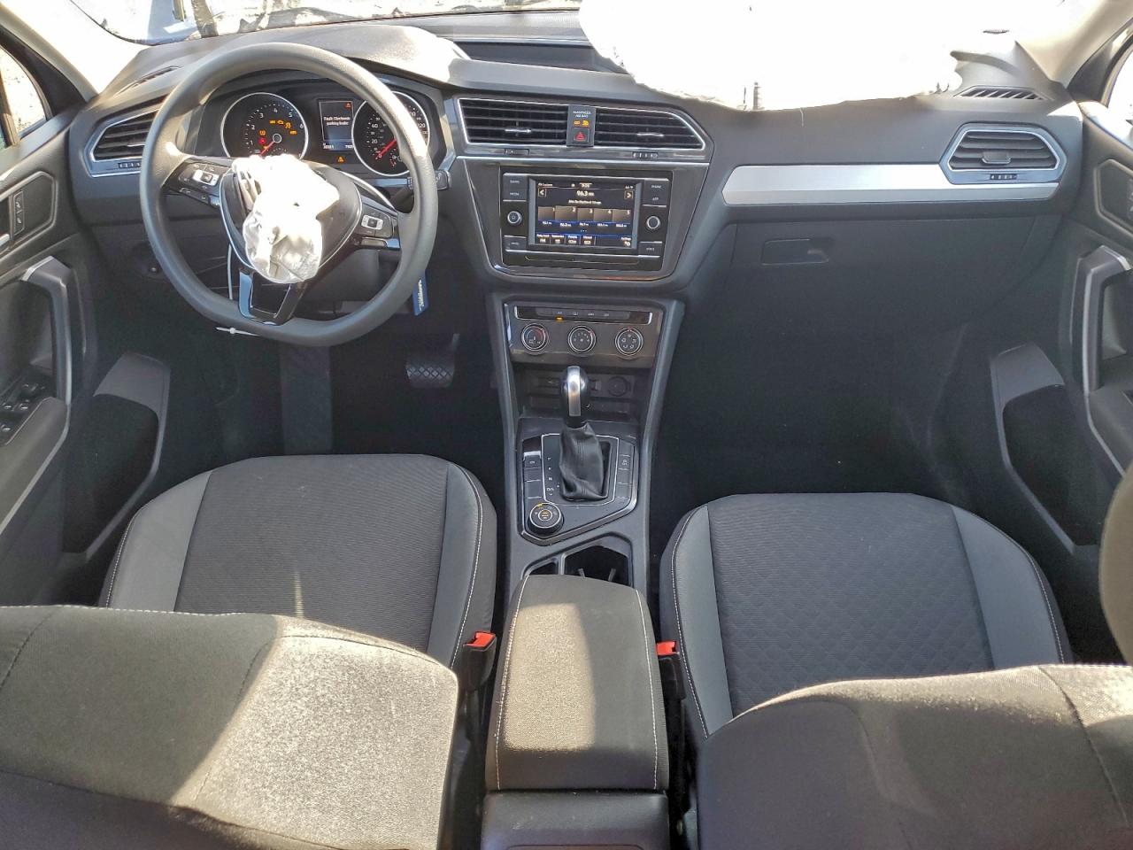 2021 VOLKSWAGEN TIGUAN S photo 15