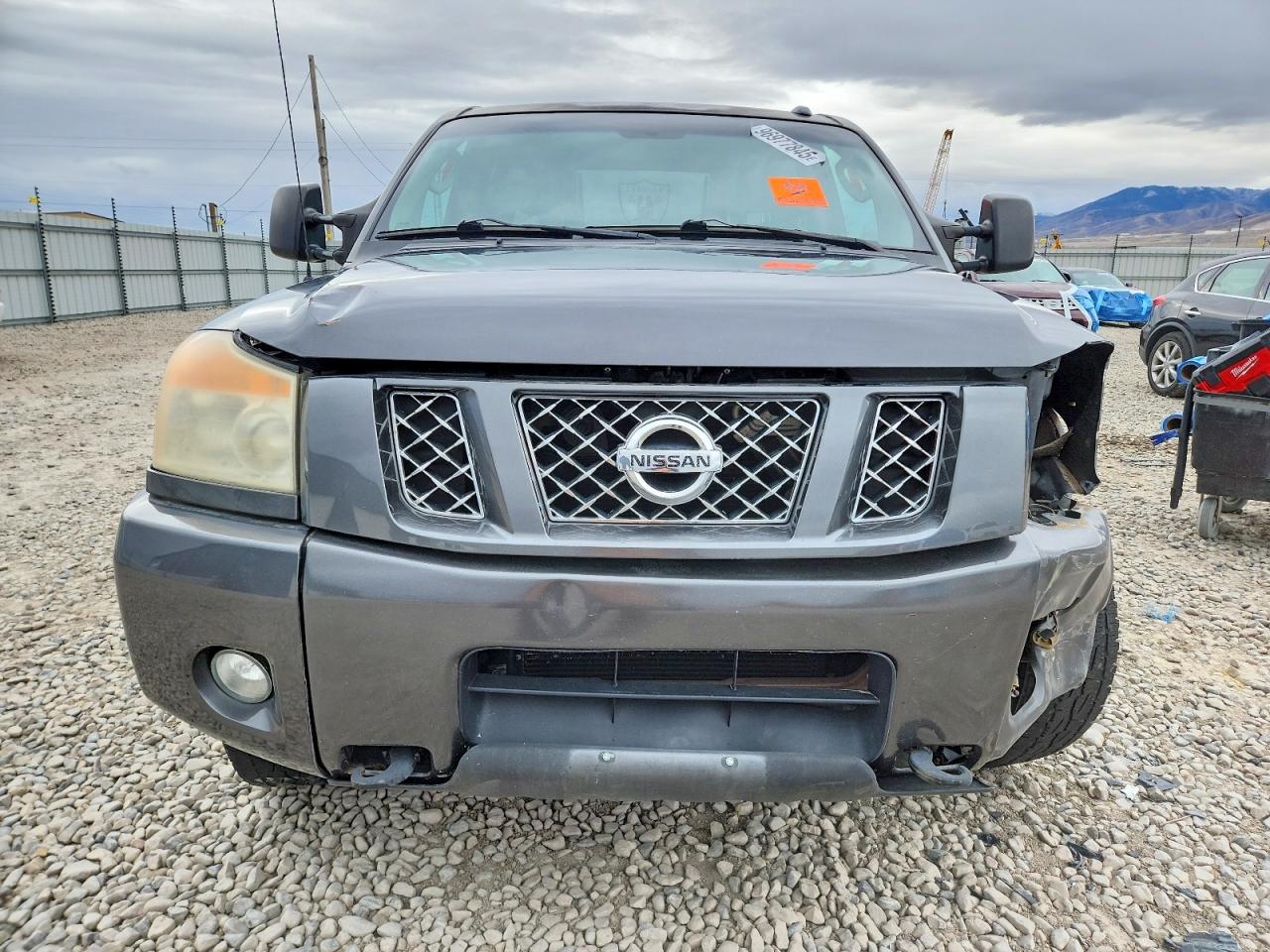 2011 NISSAN TITAN SV photo 5