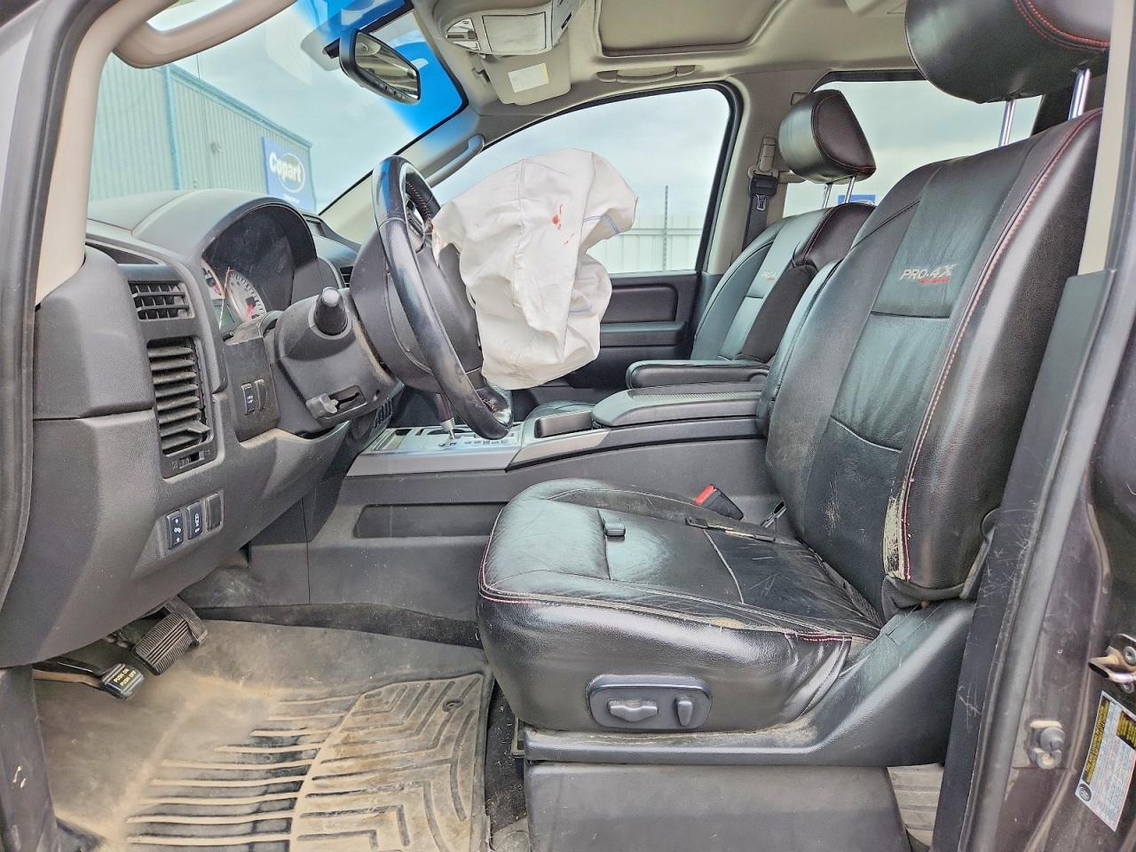 2011 NISSAN TITAN SV photo 7