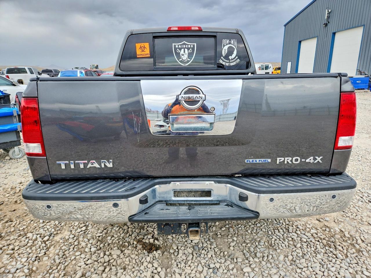 2011 NISSAN TITAN SV photo 6