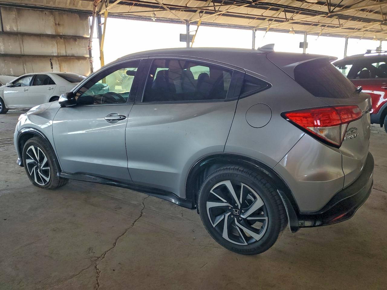 2019 HONDA HR-V SPORT photo 2