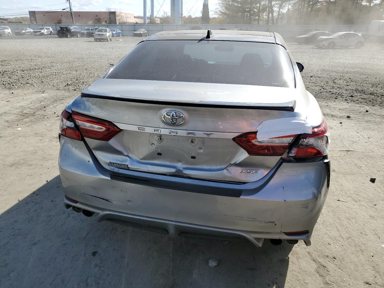 2019 TOYOTA CAMRY XSE photo 6