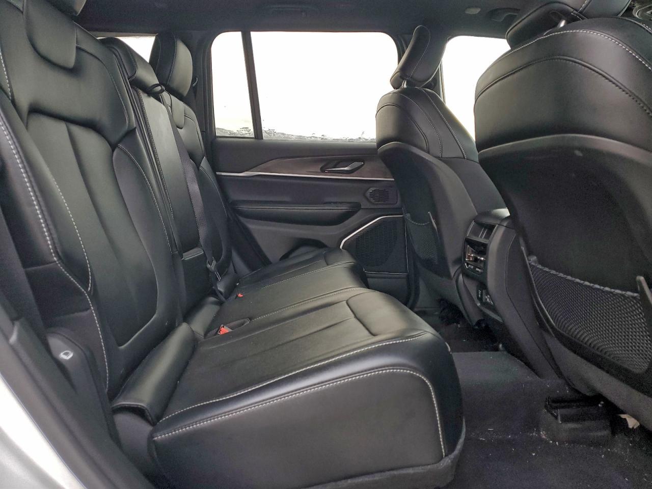 2024 JEEP GRAND CHEROKEE LIMITED 4XE photo 11