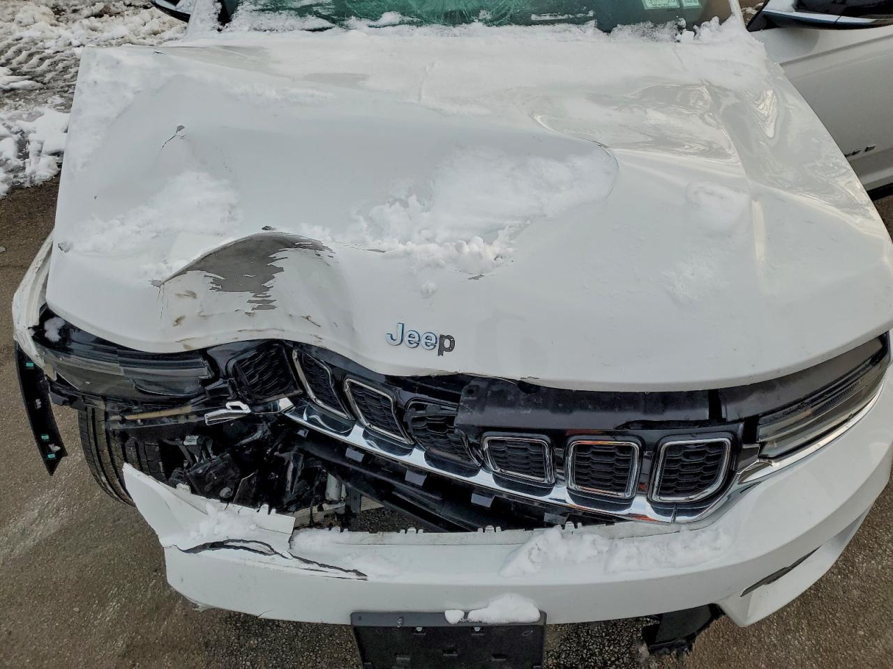 2024 JEEP GRAND CHEROKEE LIMITED 4XE photo 12