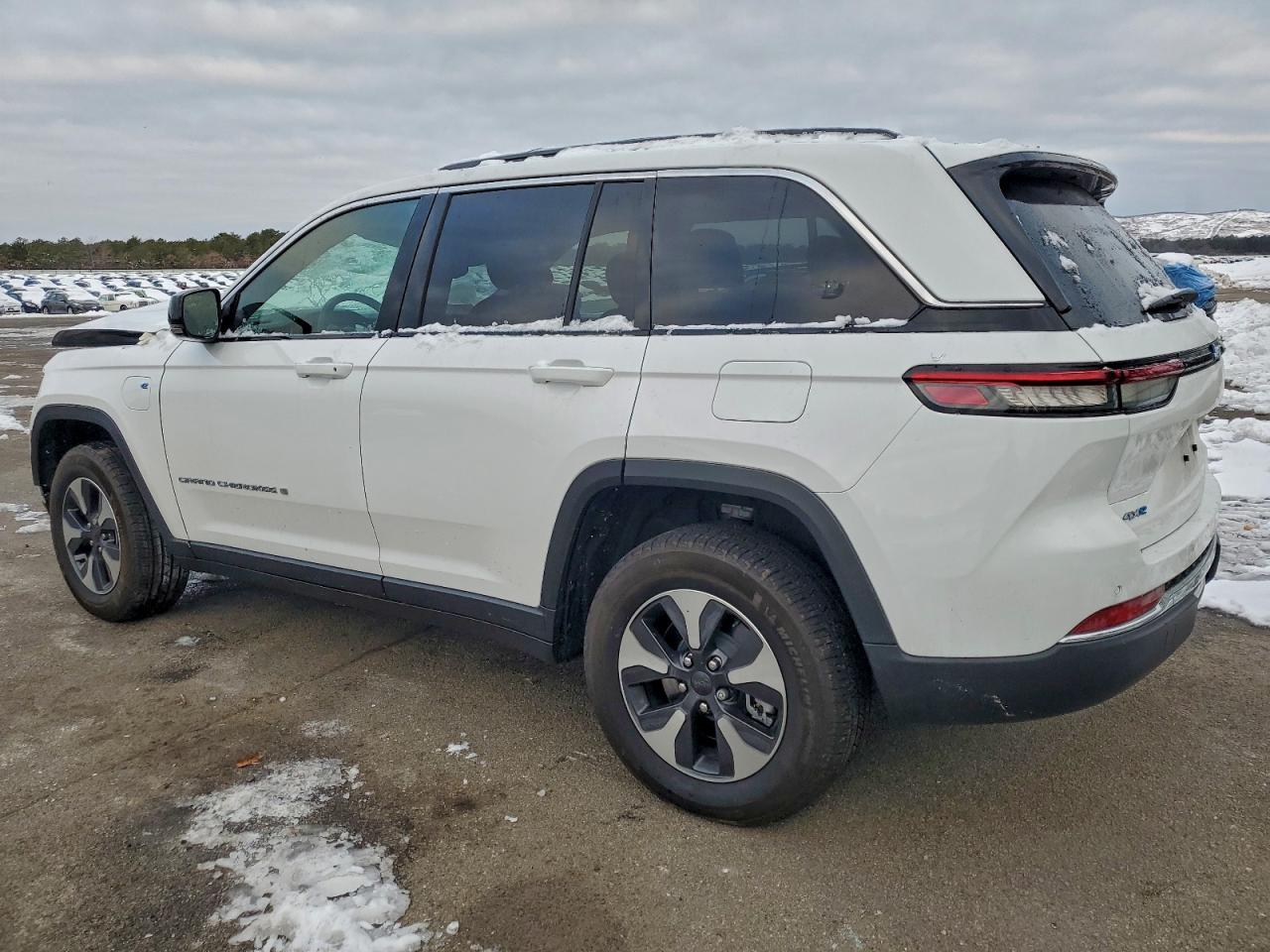 2024 JEEP GRAND CHEROKEE LIMITED 4XE photo 2