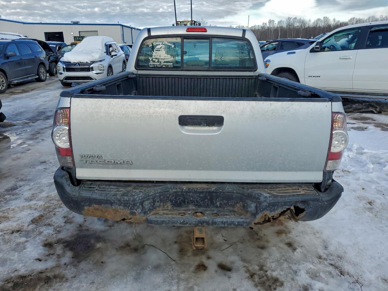 2009 TOYOTA TACOMA photo 11