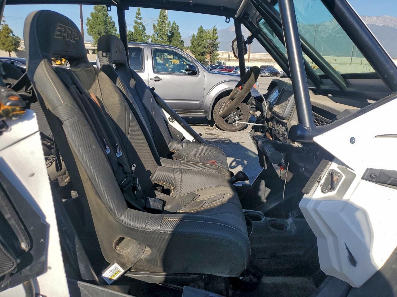 2019 POLARIS RZR UTILITY VEHICLE photo 9