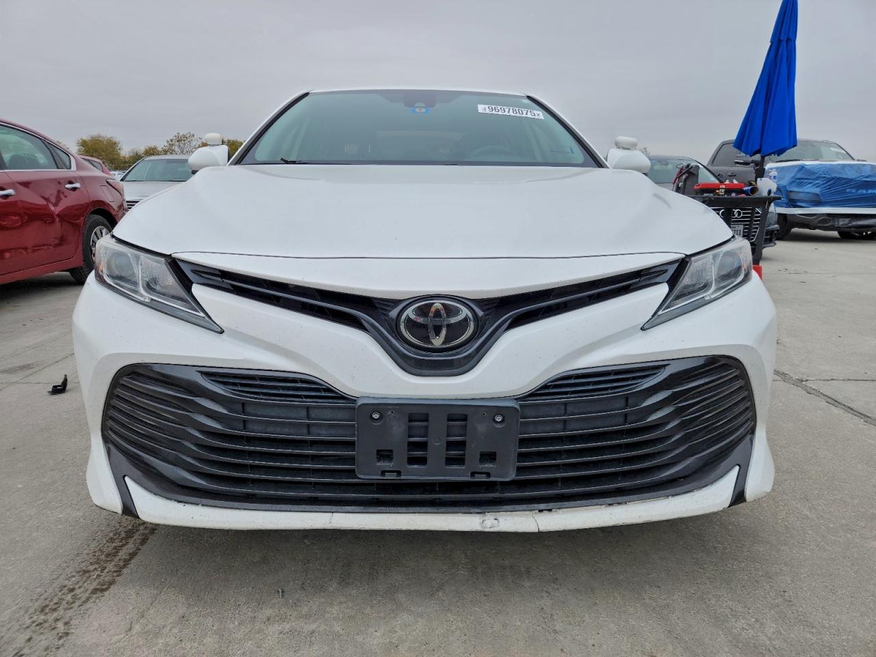 2019 TOYOTA CAMRY L photo 9