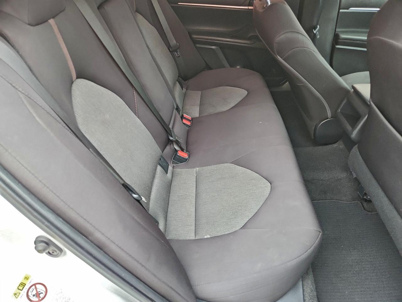 2019 TOYOTA CAMRY L photo 19