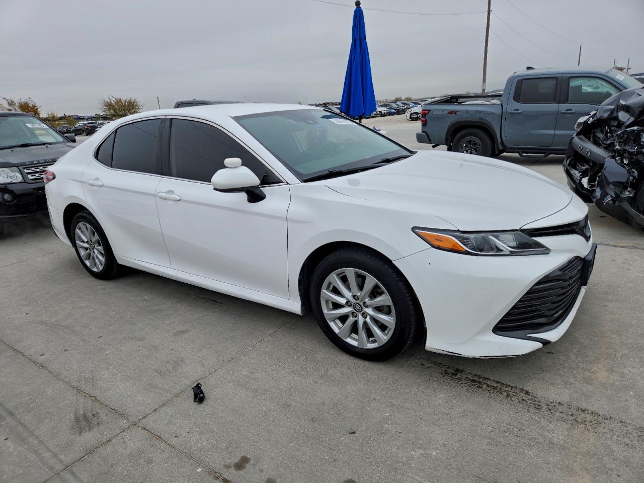 2019 TOYOTA CAMRY L photo 7