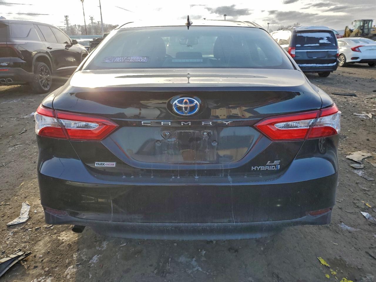 2019 TOYOTA CAMRY LE photo 16