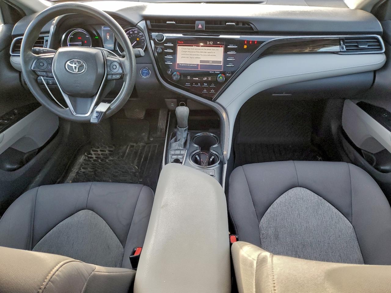 2019 TOYOTA CAMRY LE photo 22