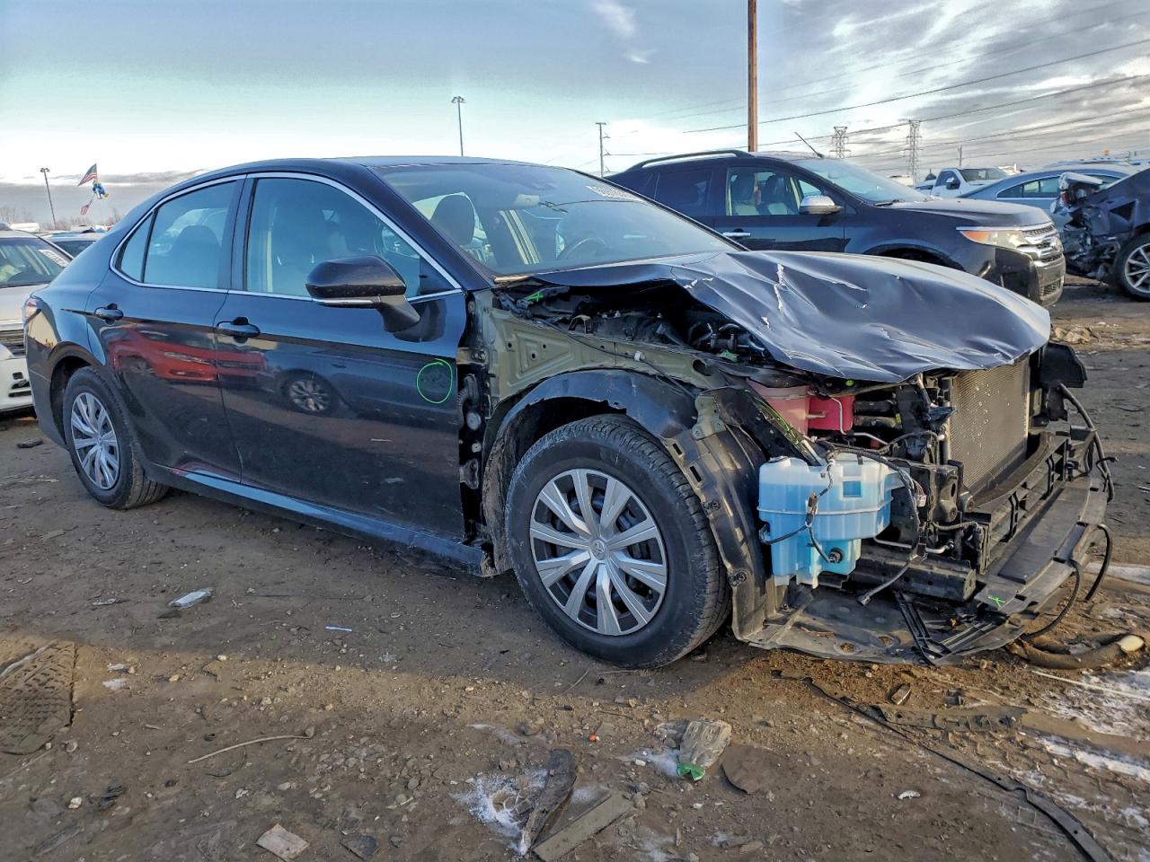 2019 TOYOTA CAMRY LE photo 10