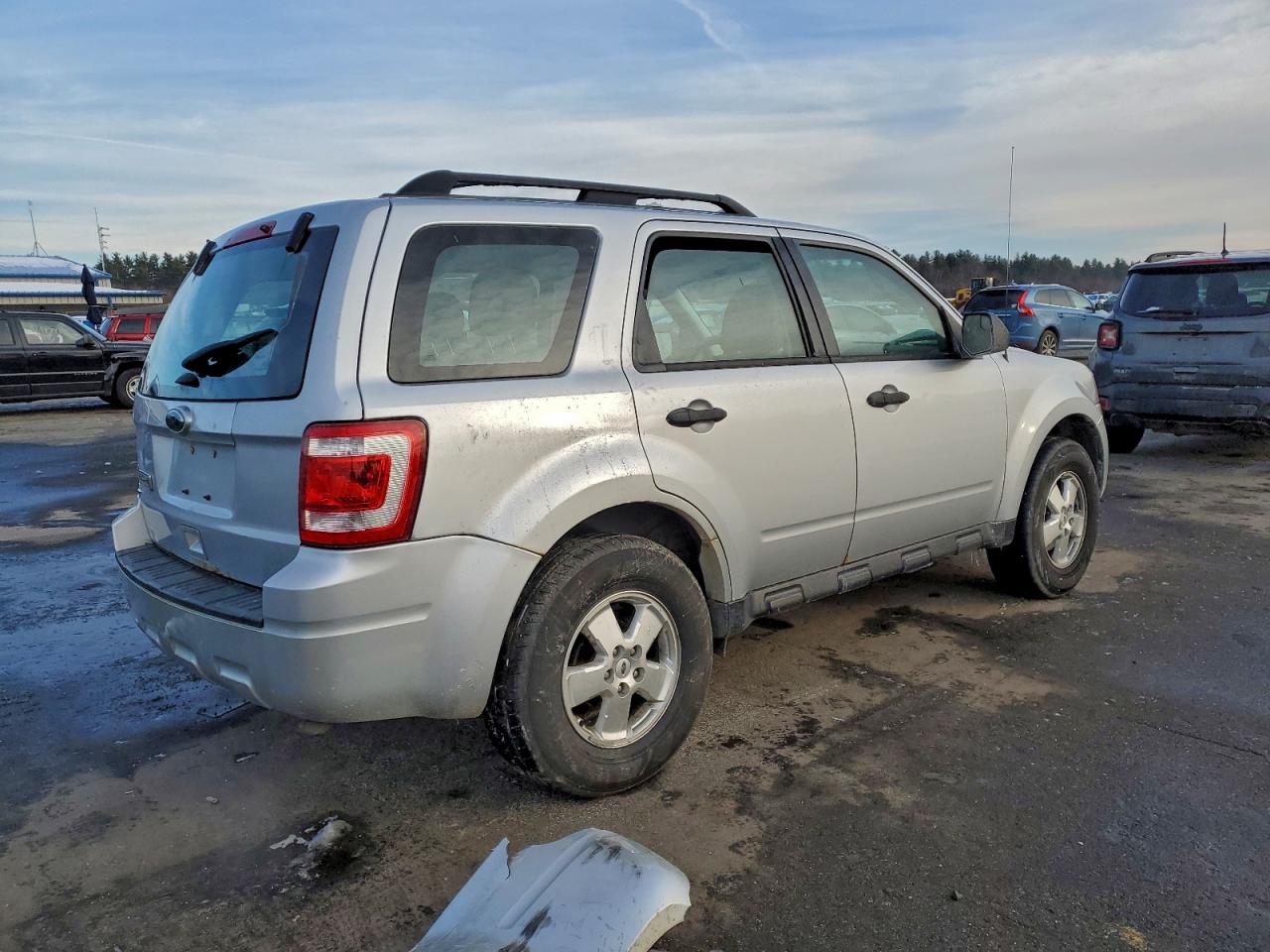 2011 FORD ESCAPE XLS photo 3