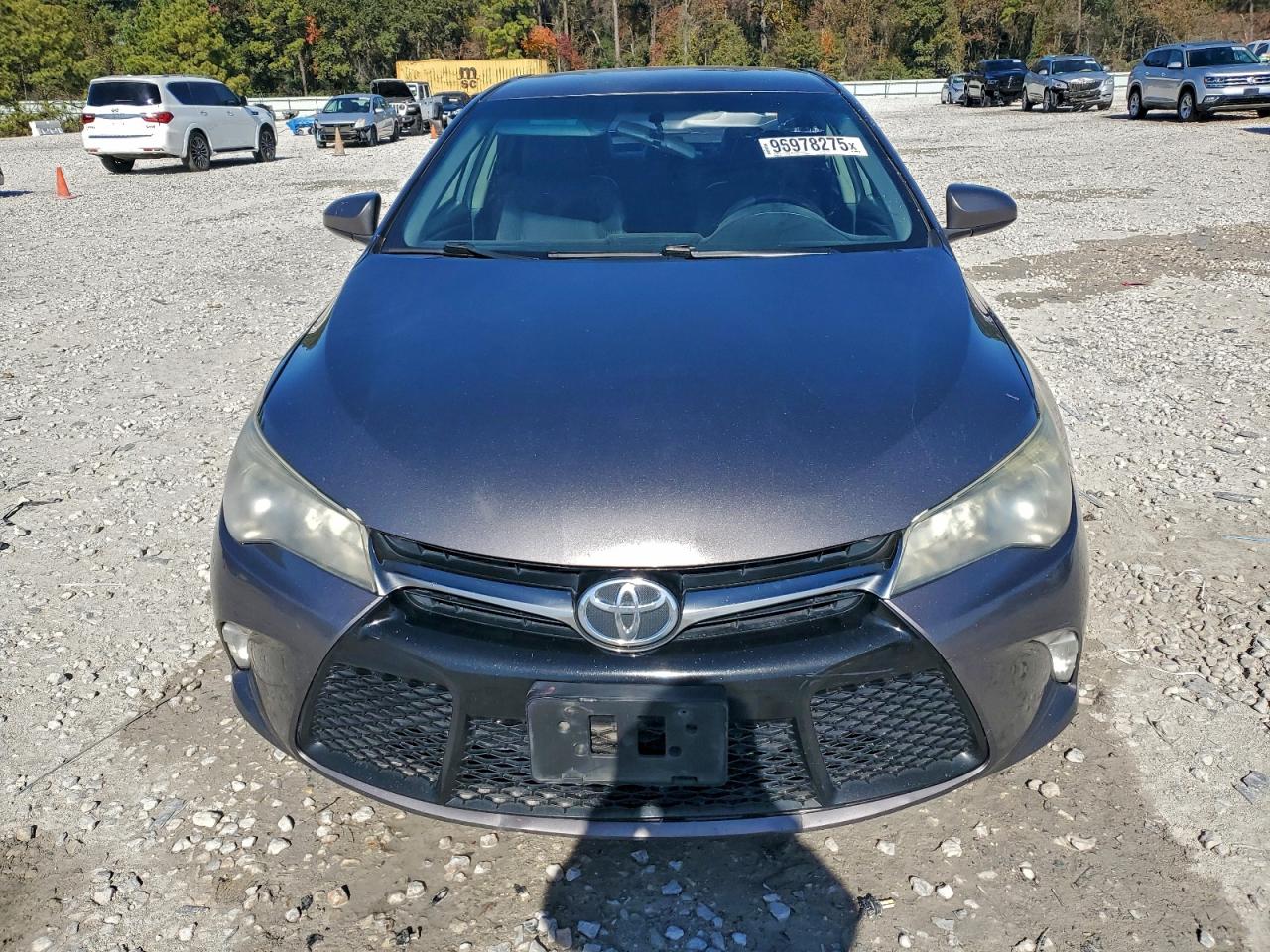 2017 TOYOTA CAMRY LE photo 5