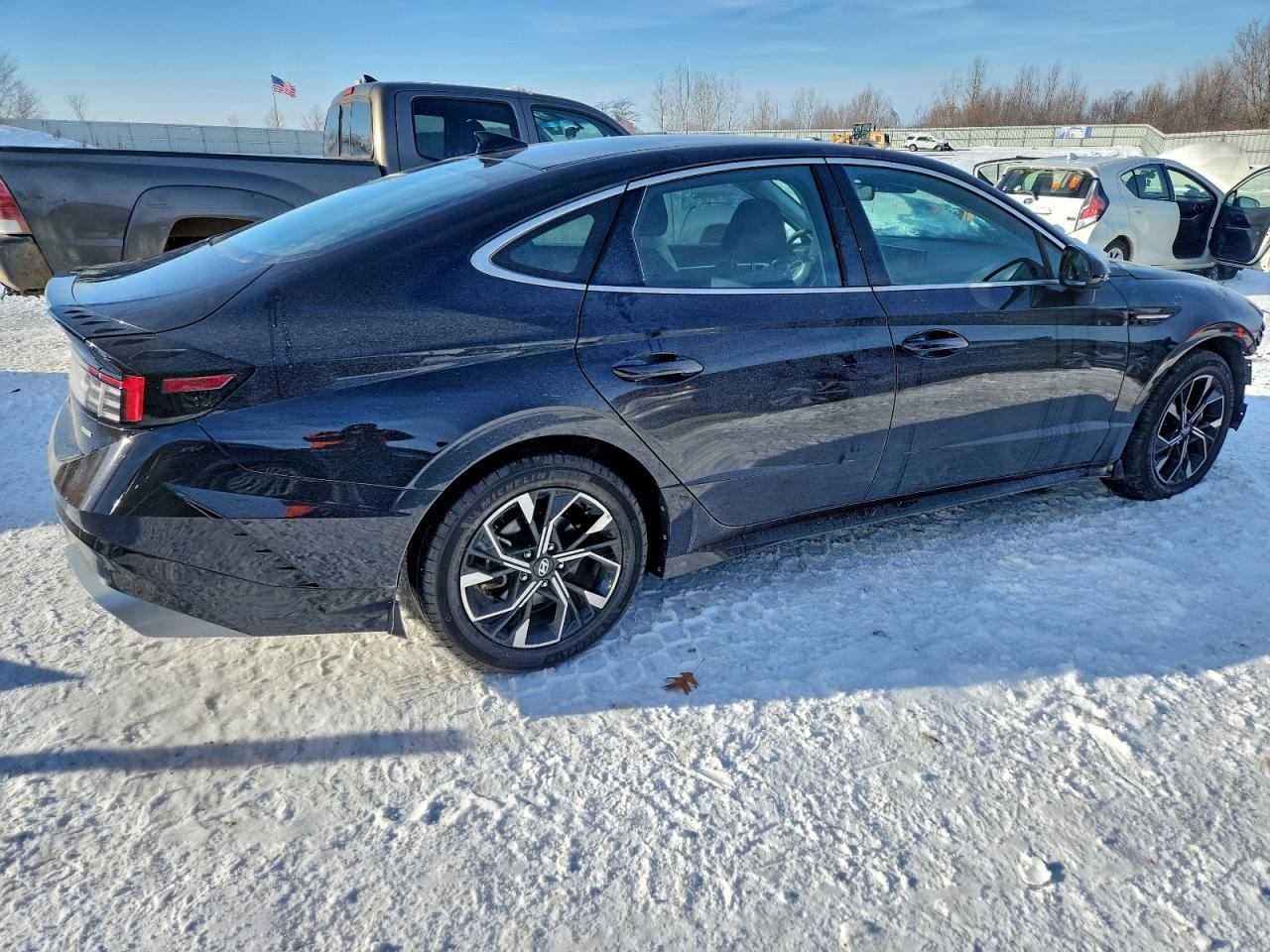 2024 HYUNDAI SONATA SEL photo 3