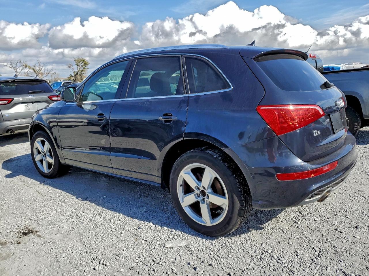 2012 AUDI Q5 PREMIUM PLUS photo 2