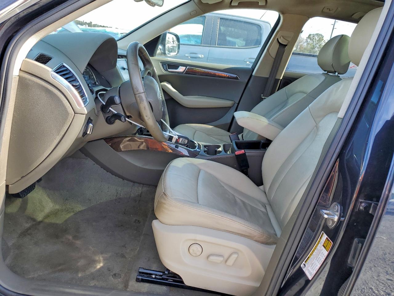 2012 AUDI Q5 PREMIUM PLUS photo 7