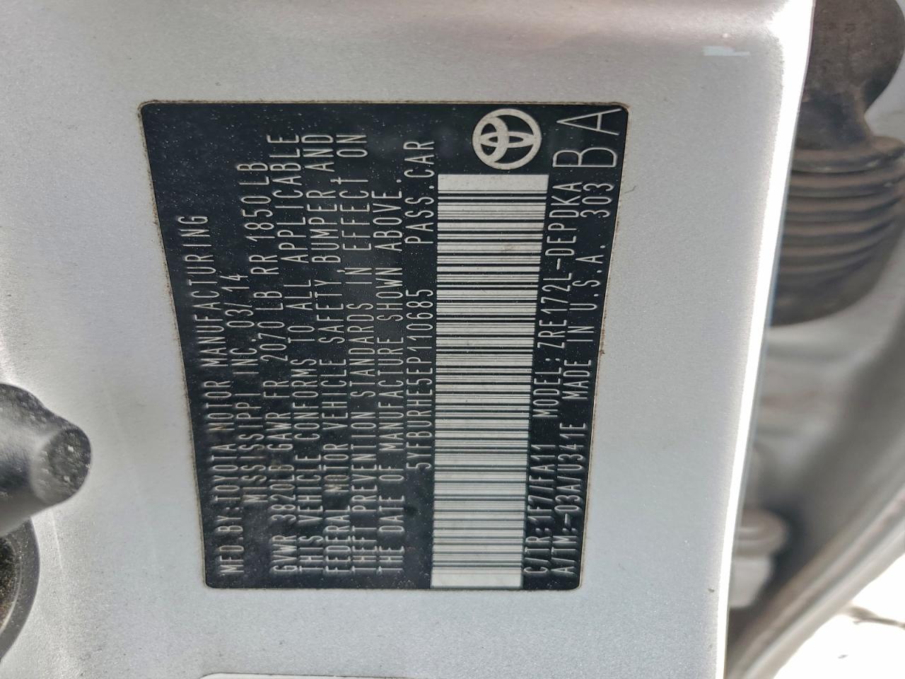 2014 TOYOTA COROLLA L photo 25