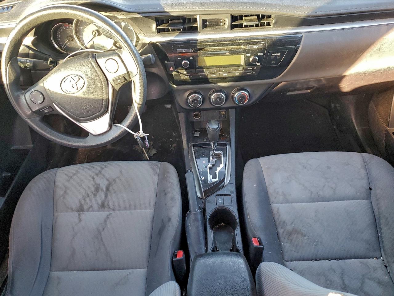 2014 TOYOTA COROLLA L photo 15