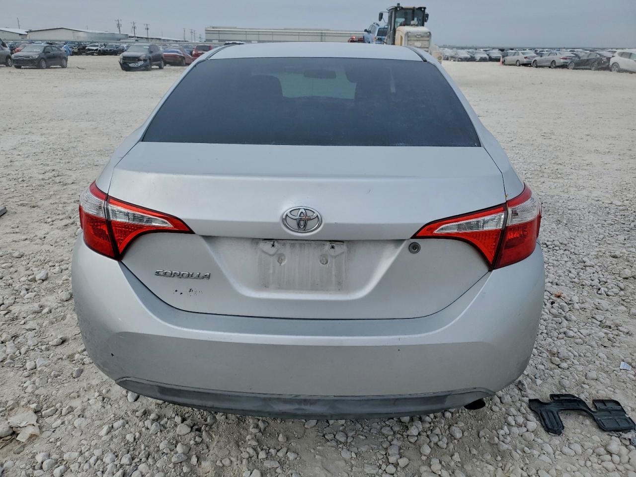 2014 TOYOTA COROLLA L photo 11