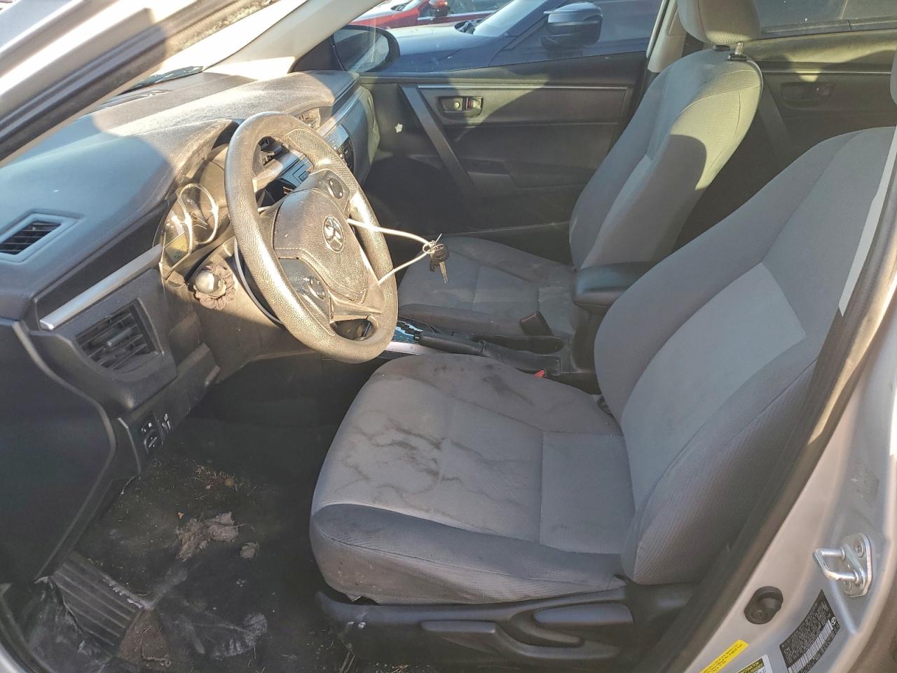 2014 TOYOTA COROLLA L photo 13