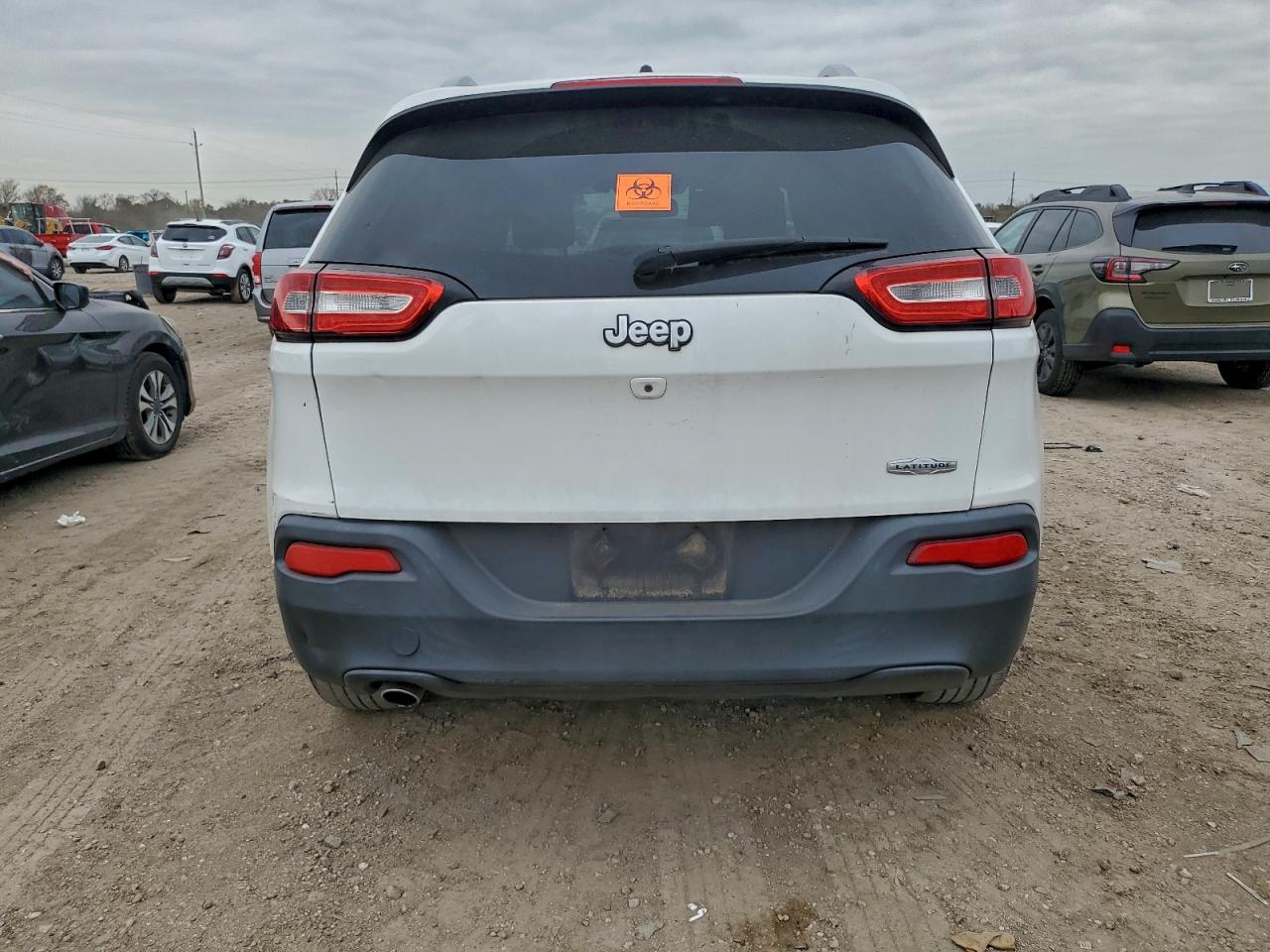 2017 JEEP CHEROKEE LATITUDE photo 11